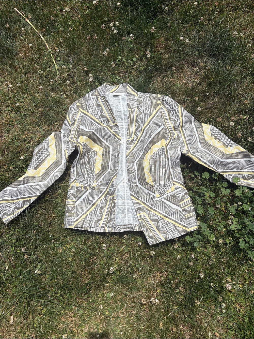 Chico's Geometric Print Open Blazer in Yellow and Gray